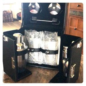 Executive travel bar